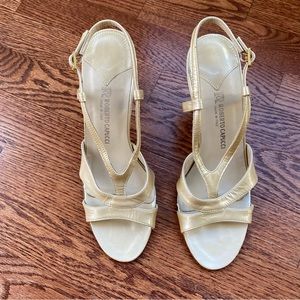 Roberto Capucci gold heels - size 9